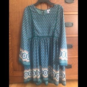 Retro inspired tunic dress